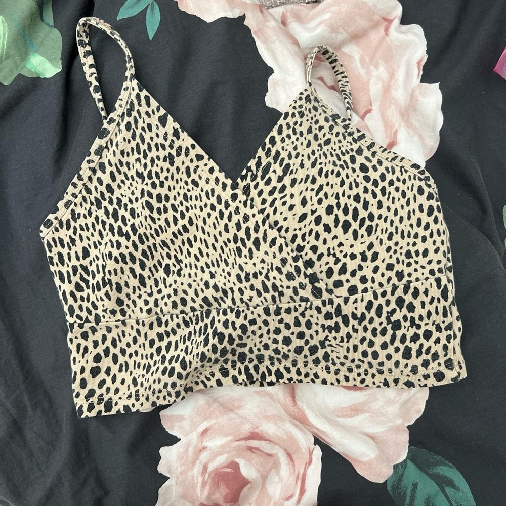 brandy melville cropped print top